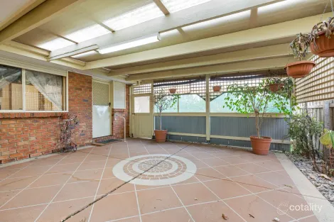 Property photo of 16 Thames Boulevard Werribee VIC 3030