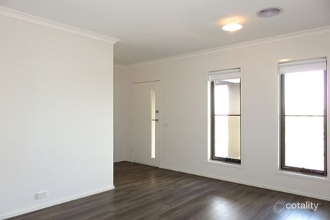 Property photo of 30 Mackenzie Drive Wollert VIC 3750