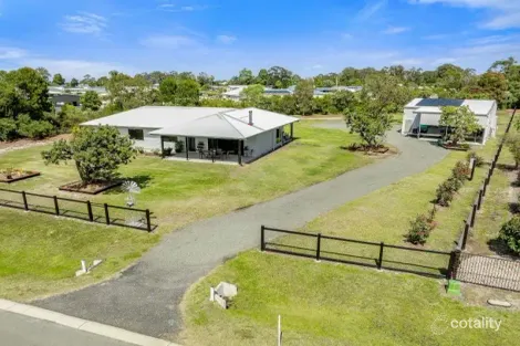 77 Cockatoo Cres, Poona, QLD 4650
