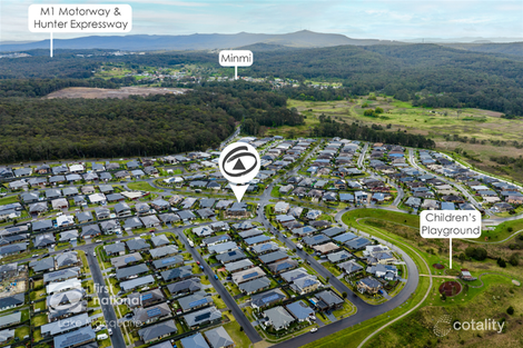 Property photo of 14 Outlook Boulevard Fletcher NSW 2287