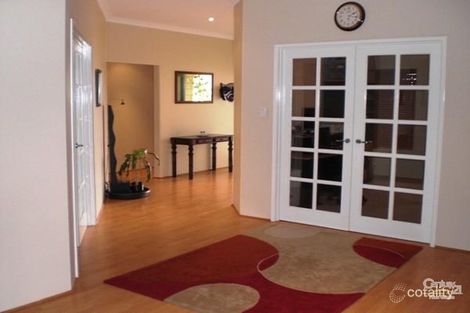 Property photo of 18 Oakwood Gate Meadow Springs WA 6210