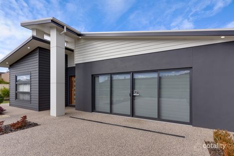 Property photo of 187 Clifton Boulevard Griffith NSW 2680