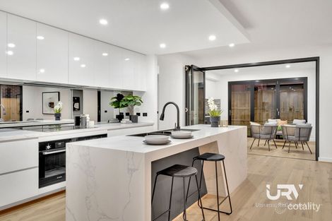 Property photo of 10 Compass Crescent Donnybrook VIC 3064