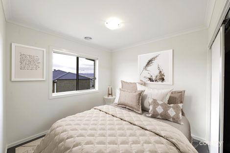 Property photo of 29 Rogers Road Googong NSW 2620