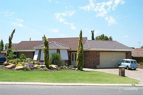 4 Pepperwood Gr, Woodvale, WA 6026