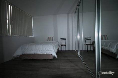 Property photo of 102/22 Trickett Street Surfers Paradise QLD 4217