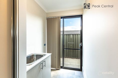 42 Amethyst St, Treeby, WA 6164