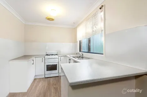 Property photo of 18 Glenhaven Street Woonona NSW 2517