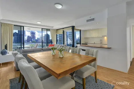 Property photo of 321 Main Street Kangaroo Point QLD 4169