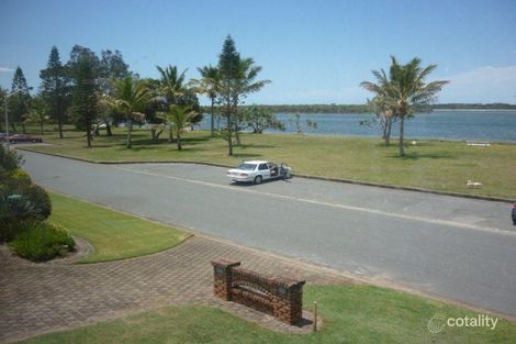Property photo of 38 Shearwater Esplanade Runaway Bay QLD 4216