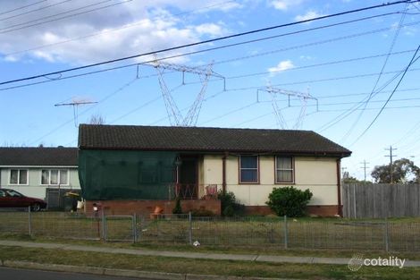 63 Noumea St, Lethbridge Park, NSW 2770