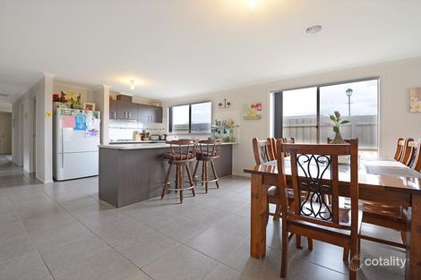 Property photo of 75 Diamond Parade Skye VIC 3977