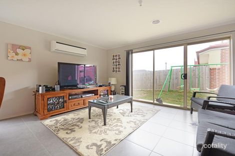 Property photo of 75 Diamond Parade Skye VIC 3977