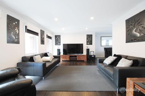 Property photo of 39 Moorhen Crescent Carrum Downs VIC 3201