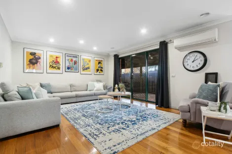 Property photo of 2 Emerson Place Rowville VIC 3178