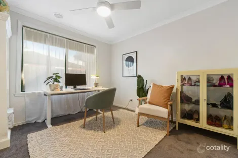 Property photo of 2 Emerson Place Rowville VIC 3178