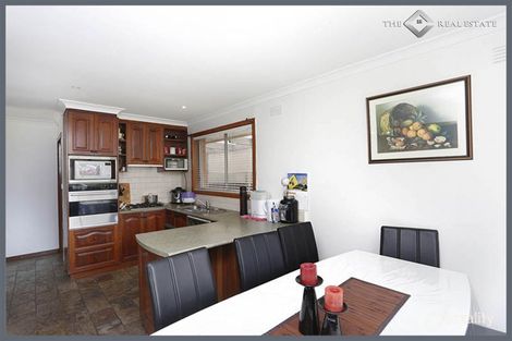 Property photo of 16 Devonshire Drive Keysborough VIC 3173