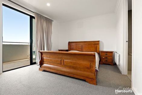 Property photo of 13 Celeste Walk Clayton South VIC 3169