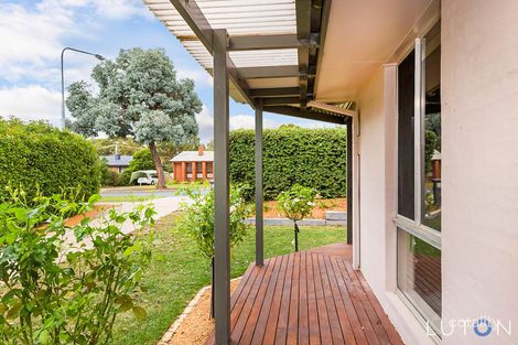 Property photo of 33 Angophora Street Rivett ACT 2611