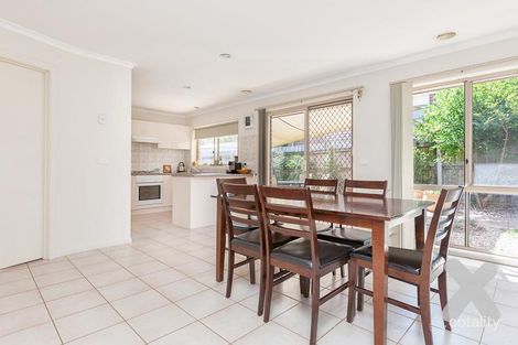 Property photo of 37 Jerilderie Drive Berwick VIC 3806