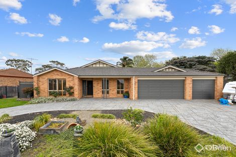 Property photo of 2 Coowarra Way Berwick VIC 3806