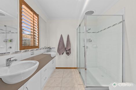 2 Coowarra Way, Berwick, VIC 3806