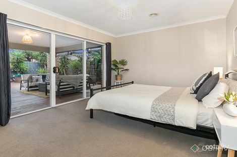 Property photo of 2 Raynes Close Carrum Downs VIC 3201