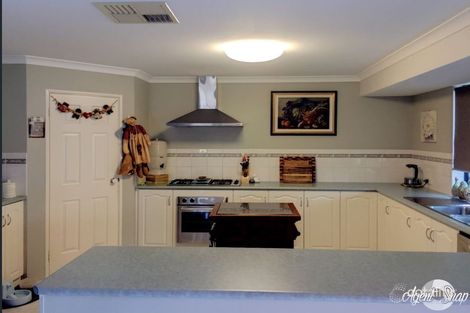 Property photo of 3 Nairn Court Port Denison WA 6525