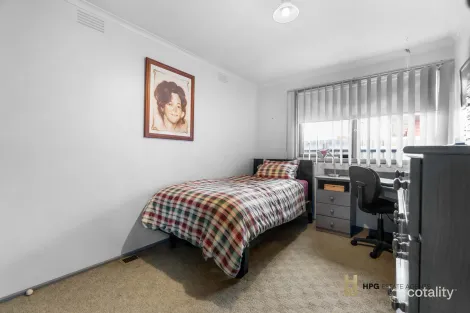 Property photo of 9 Samara Grove Gladstone Park VIC 3043