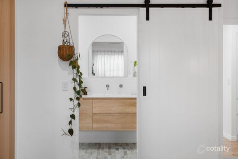 Property photo of 2/4 Shennan Street Harristown QLD 4350