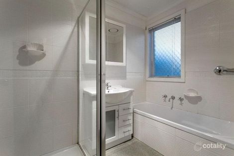 Property photo of 4 Alonzo Court Frankston VIC 3199