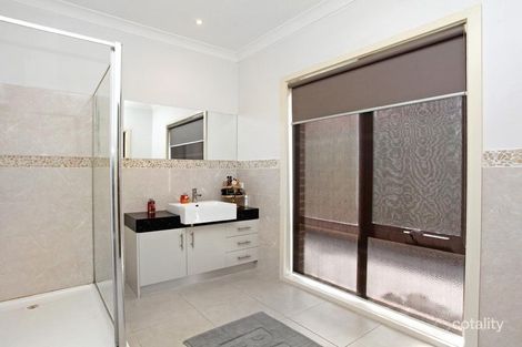 Property photo of 68 Botanical Drive Caroline Springs VIC 3023