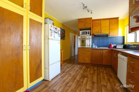 Property photo of 18 Pharlap Parade Ooralea QLD 4740