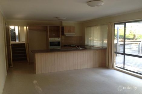 Property photo of 12 Musgrave Walk Yallambie VIC 3085