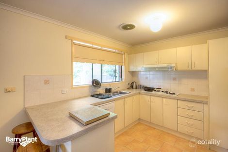 Property photo of 3 Montrose Way Cranbourne West VIC 3977