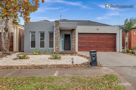 Property photo of 91 Oakview Parade Caroline Springs VIC 3023