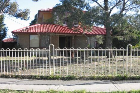 Property photo of 5 Devon Court Meadow Heights VIC 3048
