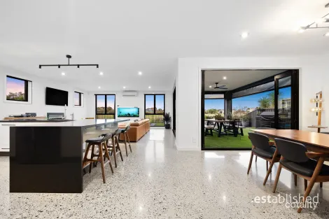 Property photo of 26 Vaucluse Boulevard Point Cook VIC 3030