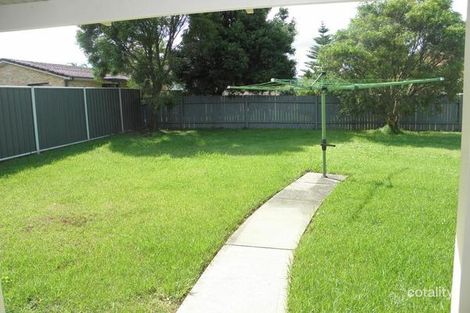 Property photo of 4 Dynet Close Bomaderry NSW 2541