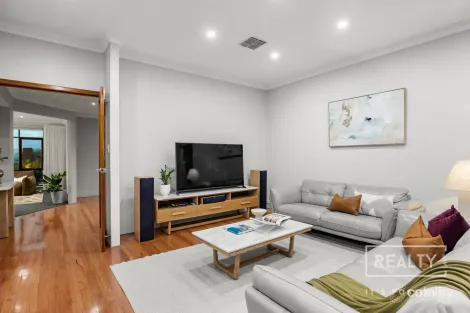 Property photo of 19 Tanami Way Karrinyup WA 6018