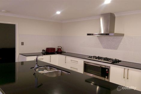 10 Edgbaston Rd, Meadow Springs, WA 6210