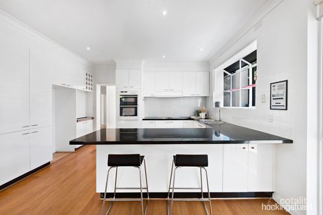Property photo of 25 Holland Grove Caulfield North VIC 3161