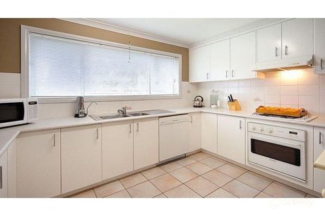 Property photo of 96 Crawshaw Crescent Glenroy NSW 2640