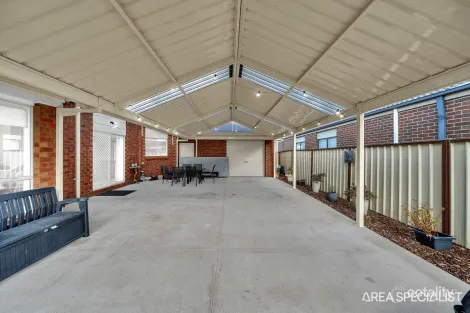 48 Scarborough Cres, Harkness, VIC 3337