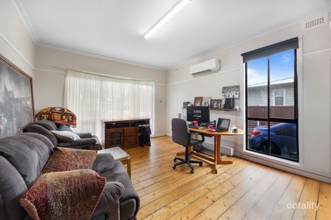 Property photo of 28 Marigold Street Wendouree VIC 3355
