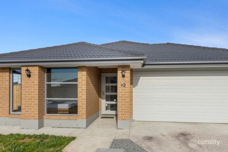 Property photo of 32 Kallang Road Wyndham Vale VIC 3024