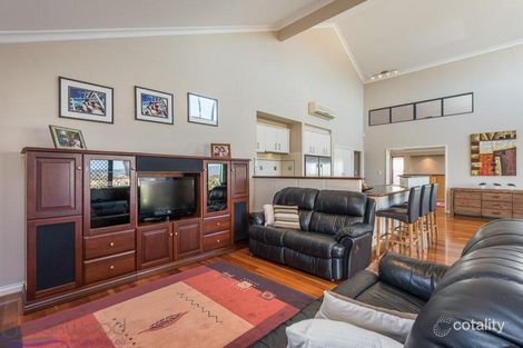 Property photo of 2 Keightly Corner Jane Brook WA 6056