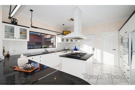 Property photo of 15 Thomas Avenue St Morris SA 5068