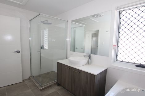 Property photo of 2/16 Waheed Street Marsden QLD 4132