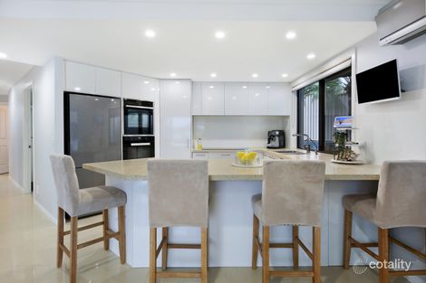 Property photo of 28 Sunningdale Circuit Robina QLD 4226